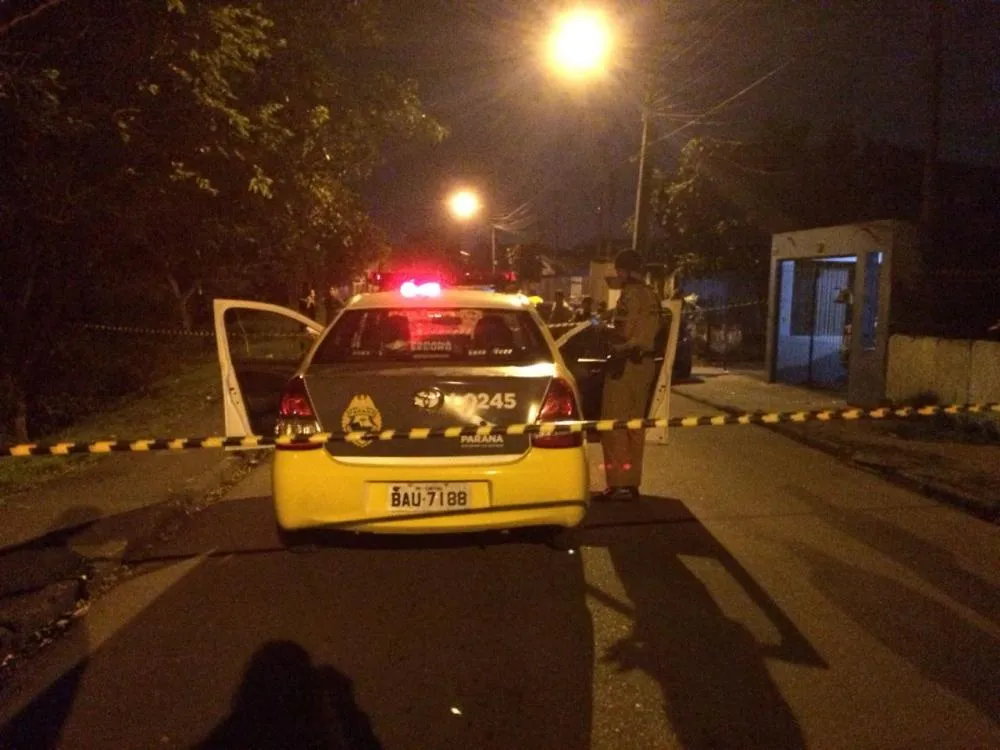 Homem é executado com tiros, machadadas e tijoladas