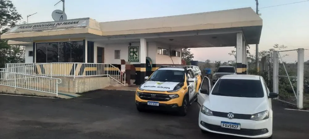 Polícia recupera carro furtado após flagrar motorista sem cinto de segurança