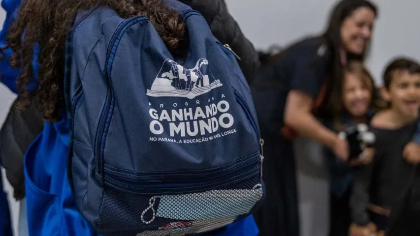 Ganhando o Mundo 2025 seleciona 16 alunos do NRE de Wenceslau Braz para intercâmbio