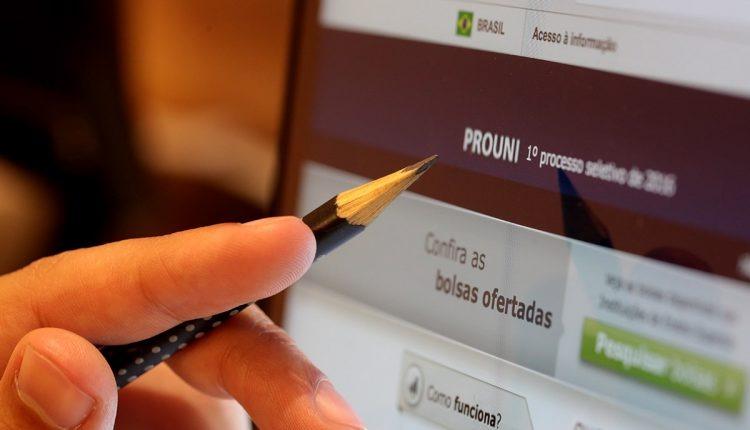 Começa prazo para entrega de documentos da lista de espera do Prouni