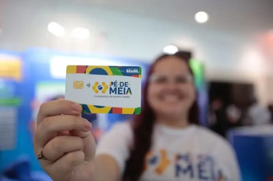 Estudantes podem receber auxílio do governo federal a partir de hoje