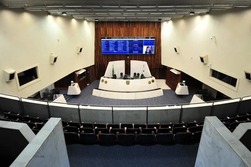 Assembleia Legislativa lança guia para implementar Parlamentos Jovens em Câmaras Municipais do Paraná