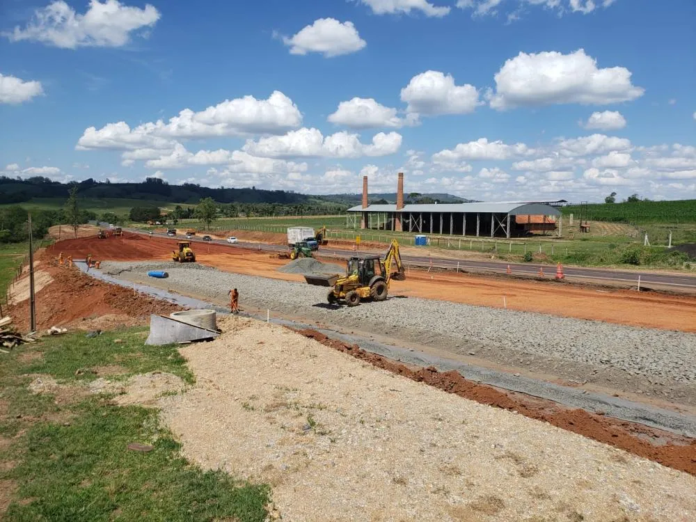 Concessionária começa a construir nova praça de pedágio na PR-092