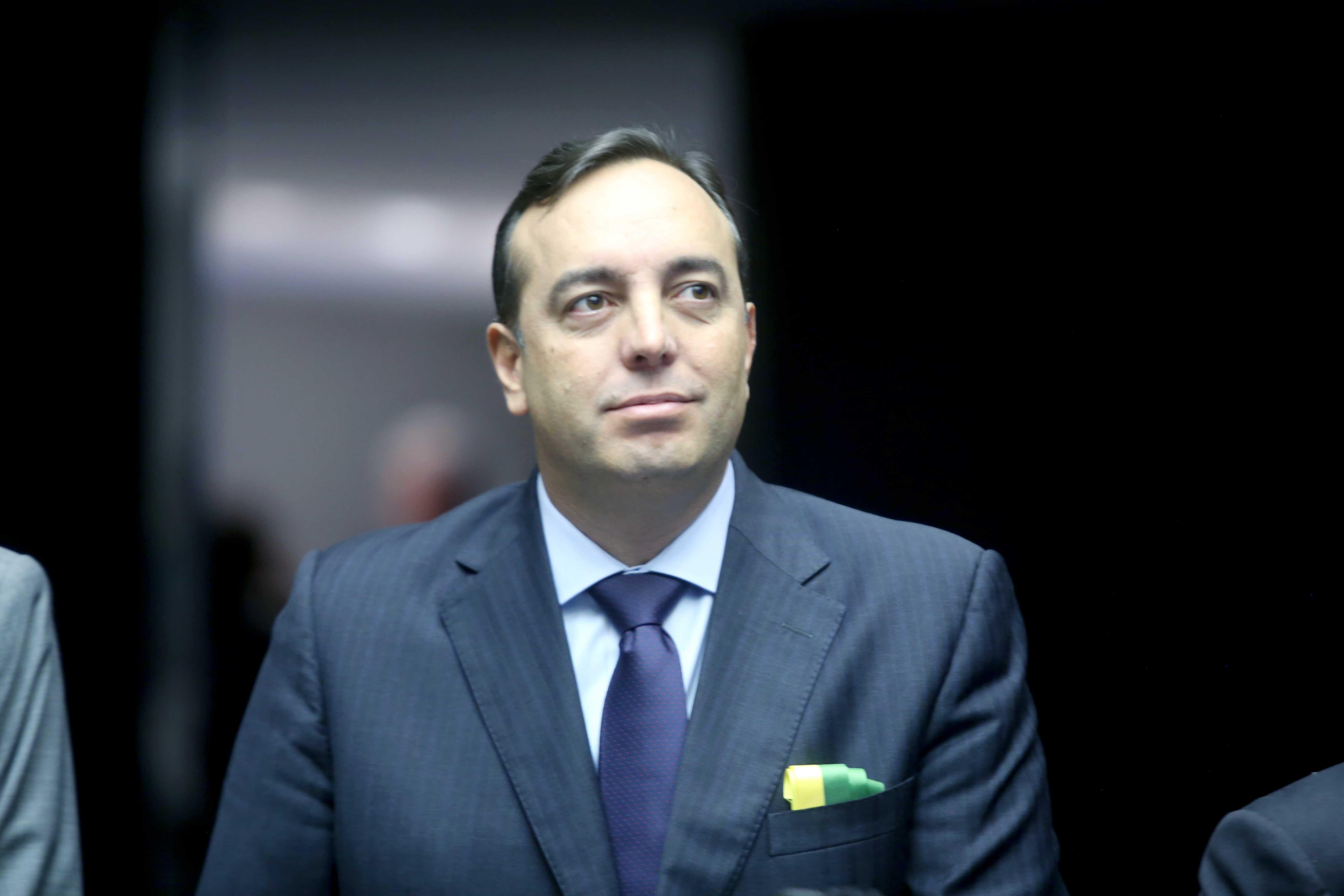 “Não vamos usar um centavo do dinheiro público nesta campanha”, diz Francisquini