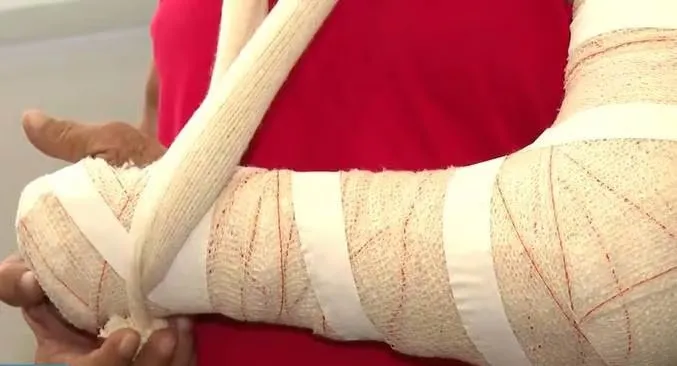 Idoso vai parar no hospital após ser agredido com pauladas