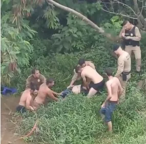 Homem é salvo após se jogar no Rio das Cinzas em Tomazina
