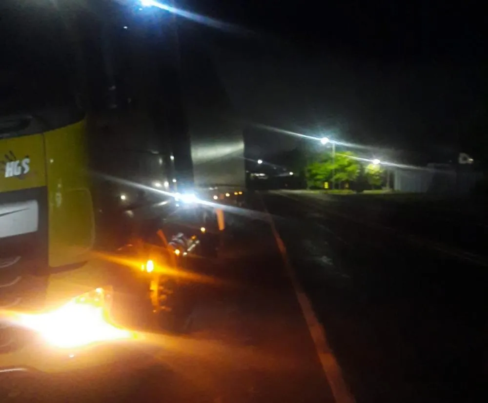 Ultrapassagem termina com acidente e motociclista ferido em Wenceslau Braz