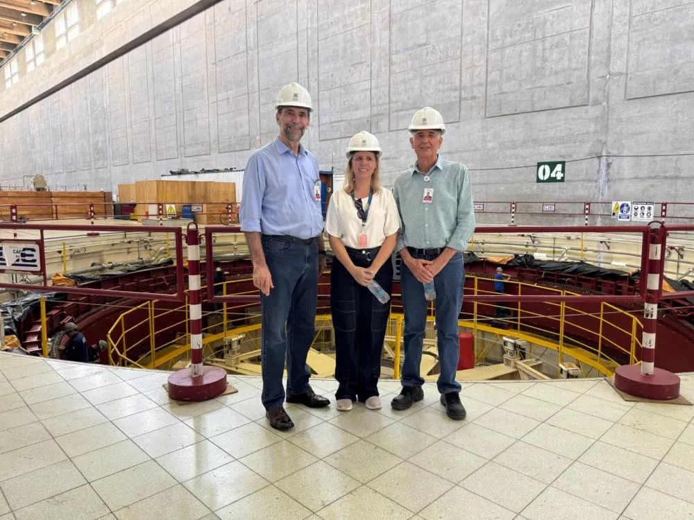 Diretores de Itaipu visitam hidrelétrica binacional Yacyretá