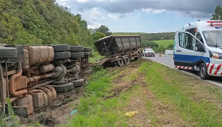 Homem perde o dente durante briga de caminhoneiros após acidente na PR-092
