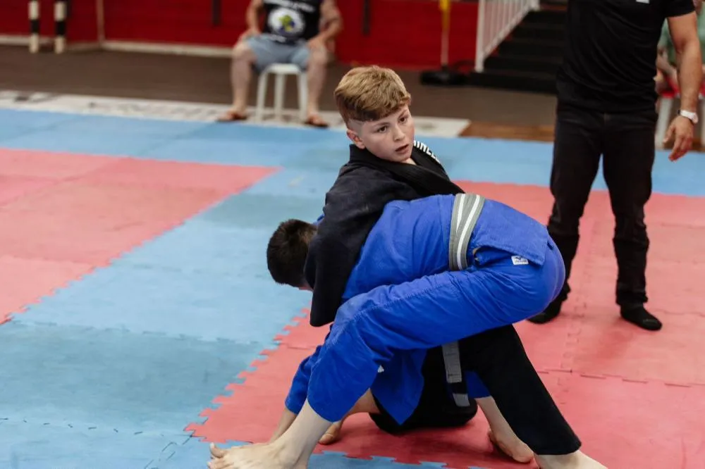 Atleta brazense é vice-campeão da Copa Londrina de Jiu-Jitsu