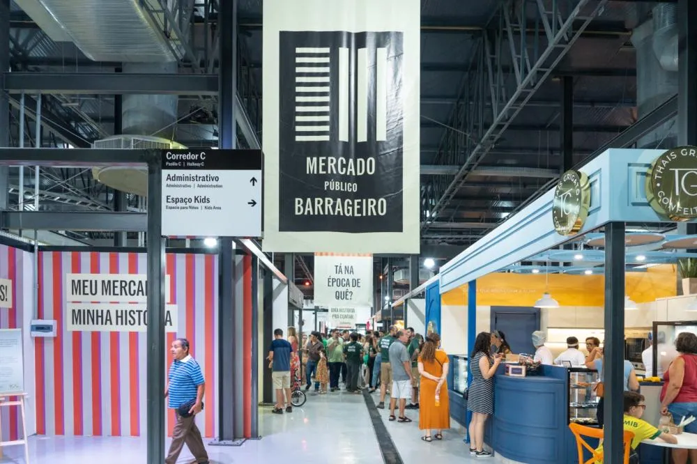 Mercado Público Barrageiro abre as portas com casa cheia, homenagens e ampla gama de produtos