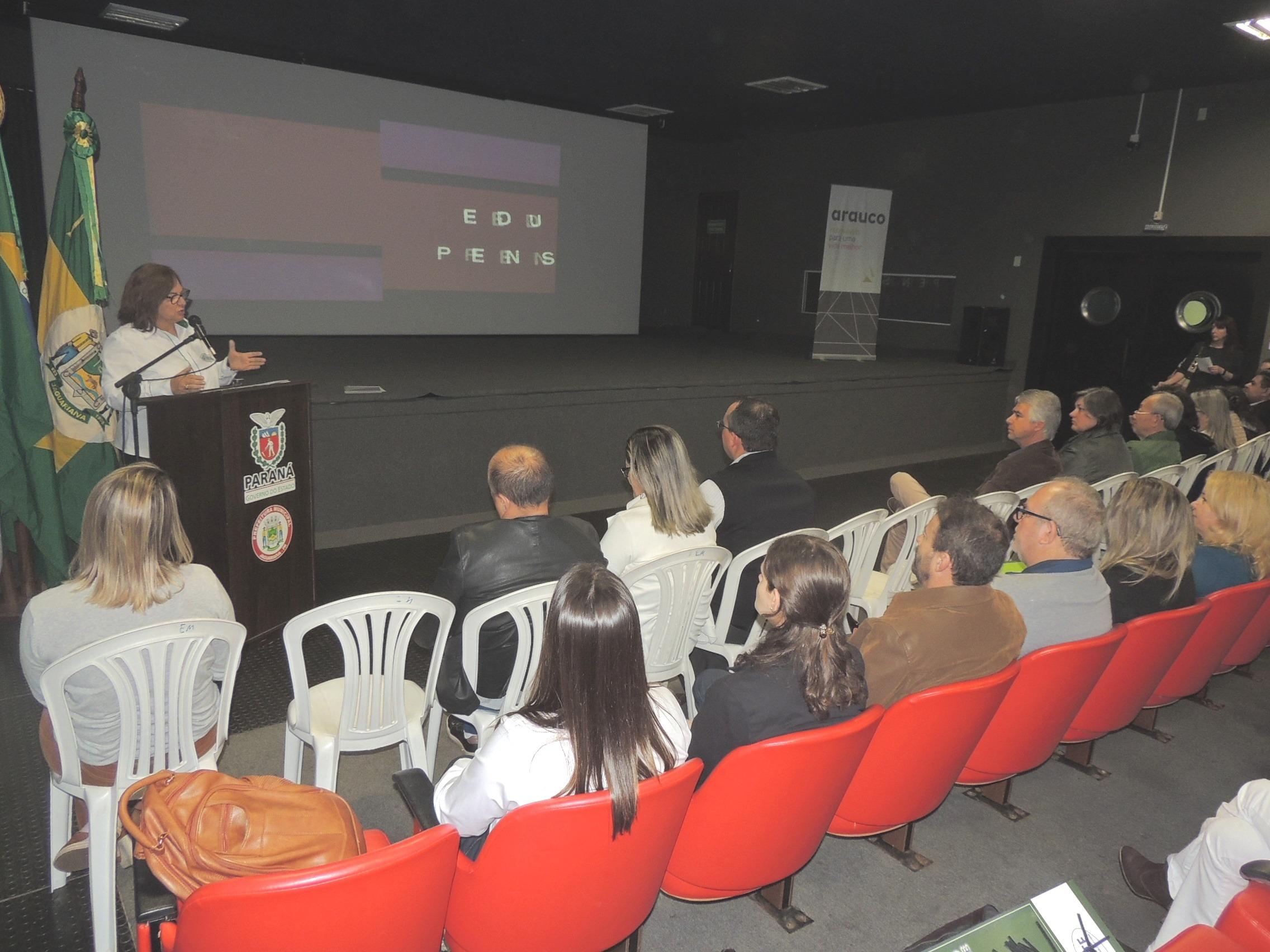 Semana Pedagógica oferece capacitação sobre diversidade na escola