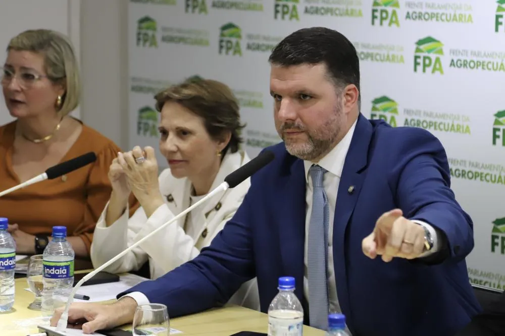 Lupion apresenta projeto que aperfeiçoa reconhecimento da nacionalidade brasileira a indígenas