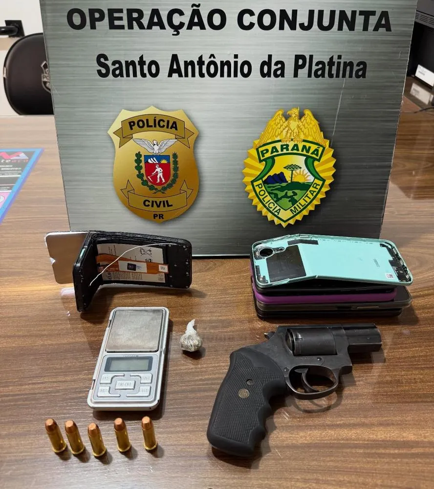 Suspeito leva dois tiros após resistir a abordagem policial