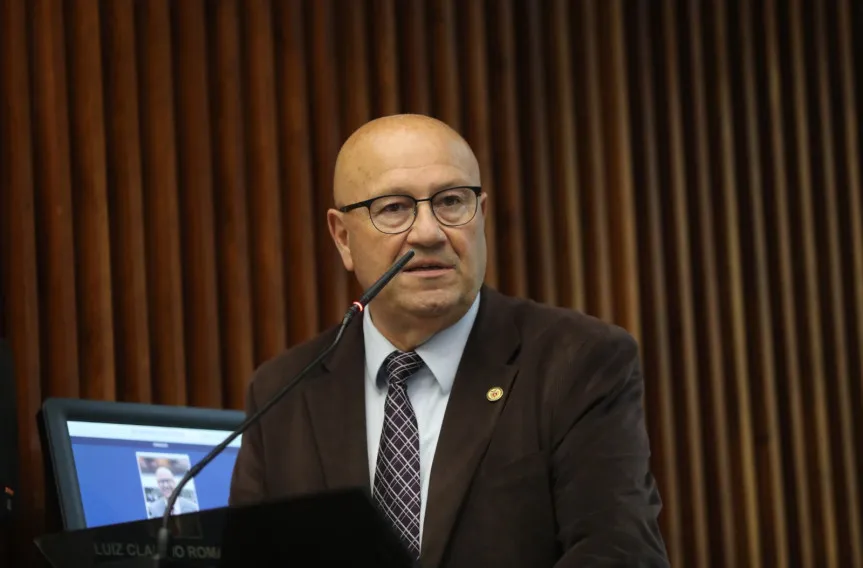Paraná vai construir seis mil moradias para famílias de baixa renda, destaca deputado Luiz Claudio Romanelli (PSD)