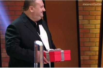 Jacquin faz anúncio inesperado durante final do Masterchef