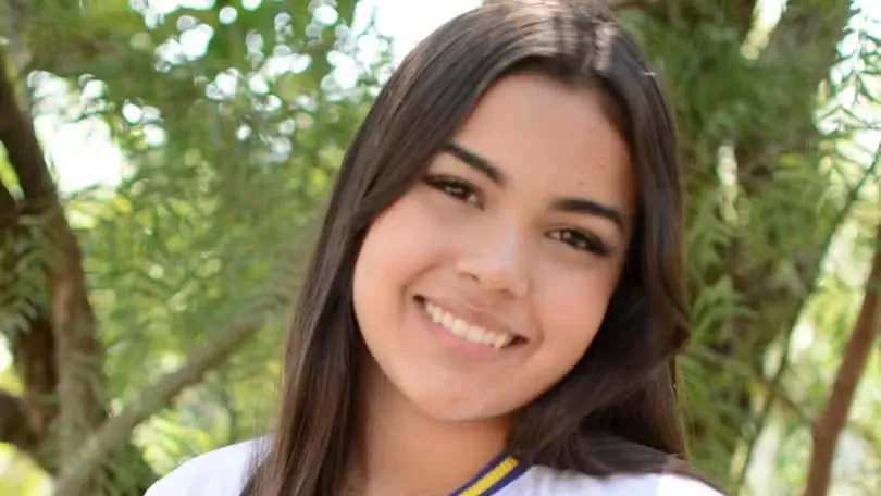 Colégio de Santo Antônio da Platina realiza homenagem para adolescente que morreu após formatura