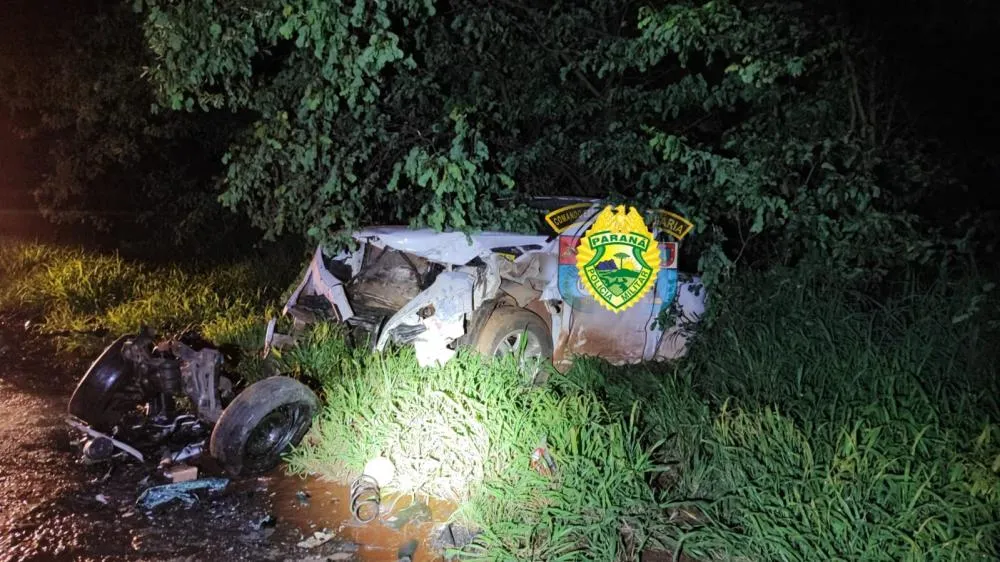 Colisão frontal deixa motorista morto e outro em estado grave na PR-092