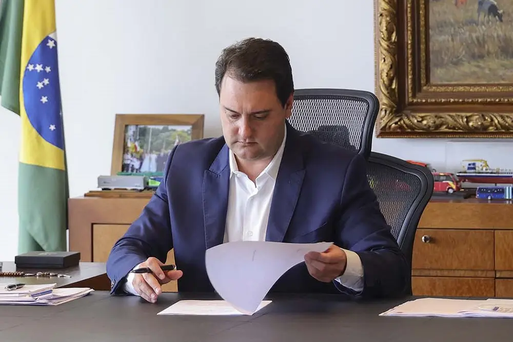 Ratinho Junior sanciona Lei que prevê orçamento de R$ 78 bilhões em 2025