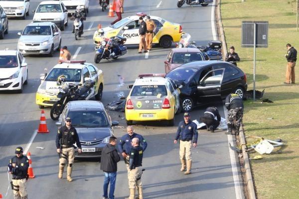 Policial brazense fica ferido em acidente com três mortos em Curitiba