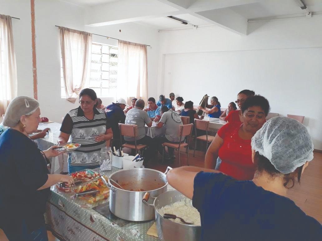 Para minimizar cansaço, projeto oferece refeição e acolhimento a pacientes
