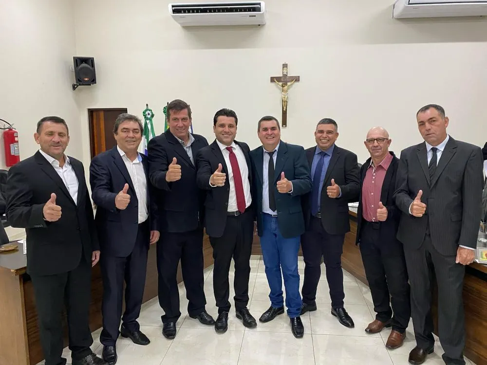 Flávio Zanrosso recebe título de Cidadão Honorário de Tomazina