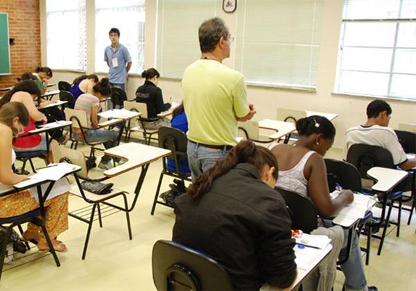Professores e servidores podem ser inscrever para aplicar provas no Enem