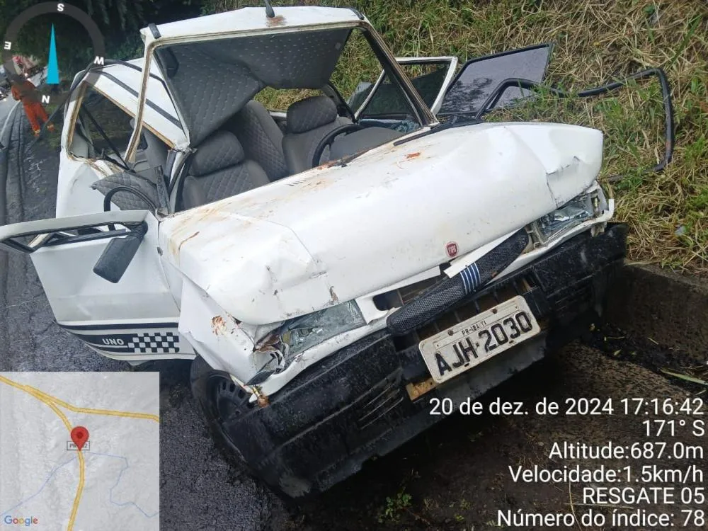 Uno com placas de Ibaiti se envolve em acidente com carreta na PR-092 em Wenceslau Braz