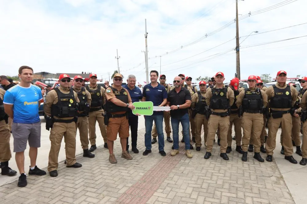 Governador entrega R$ 52 milhões em viaturas e equipamentos para forças policiais do Paraná