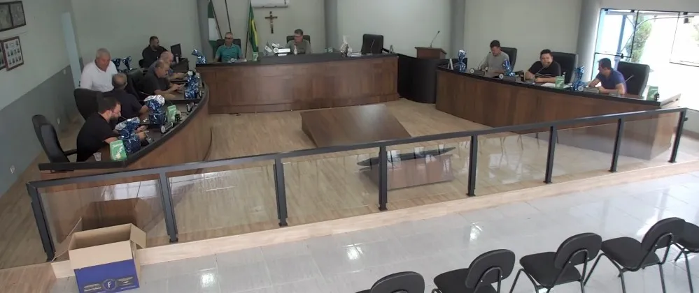 Prestação de contas de Zé Izac é interrompida após confusão na Câmara de Vereadores