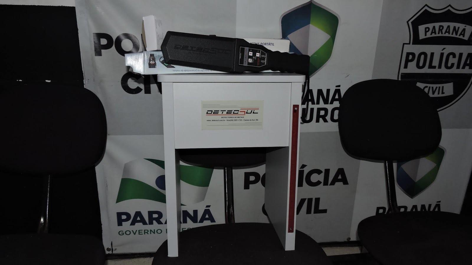 Conselho da Comunidade entrega detectores de metais a cadeia pública