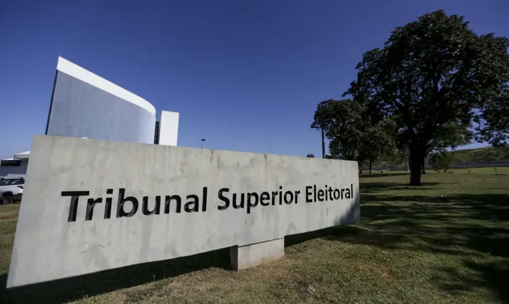 Eleitores que não votaram no 2º turno têm até esta terça para justificar