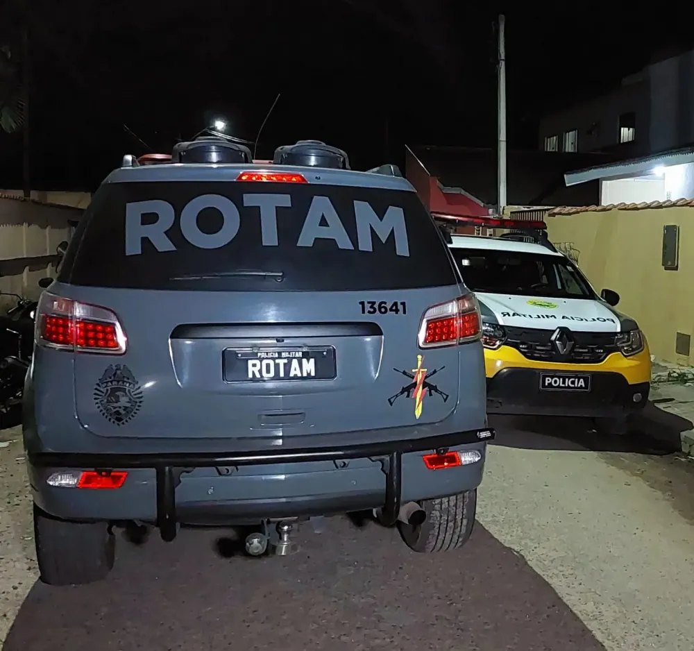 Grávida é espancada pelo namorado traficante e pede para ele não ser preso