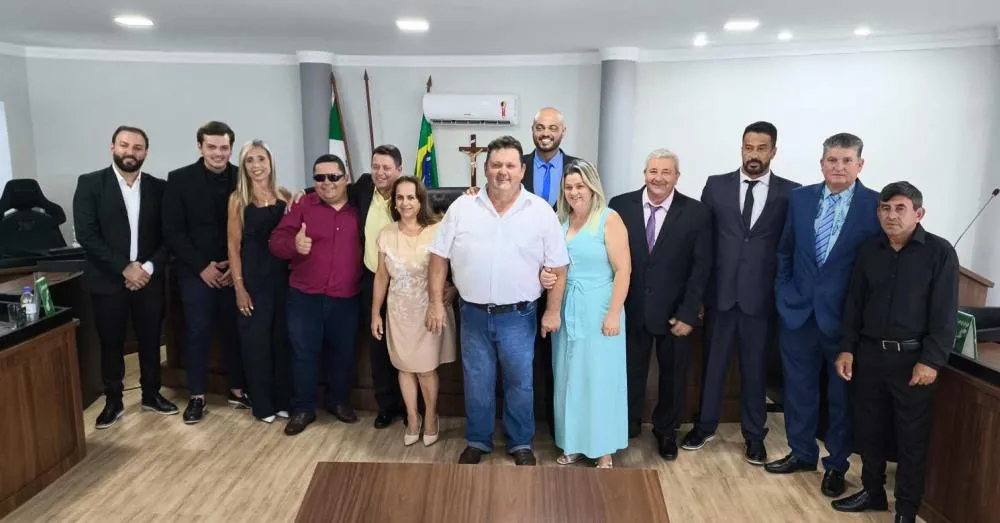 Vereadores aprovam projeto de reajuste salarial para professores e servidores em Santana do Itararé