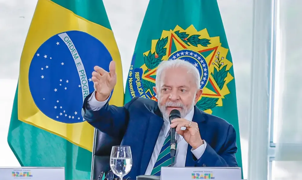 Lula diz que prioridade do governo em 2025 é “baratear alimentos”