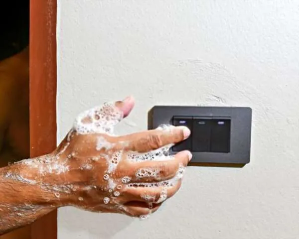 Pequenos acidentes domésticos podem representar riscos fatais para crianças e adultos; veja como prevenir