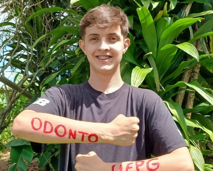 Jovem de São José da Boa Vista conquista aprovação em Odontologia na UEPG