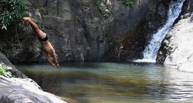 Bombeiro fala sobre os principais riscos de afogamento ao nadar em rios