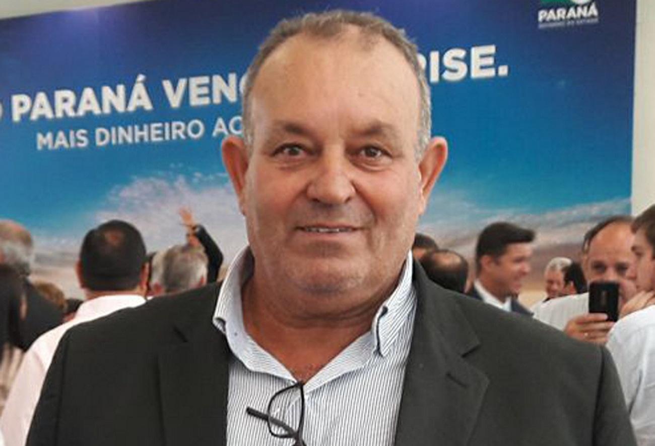 Após seis horas de sessão, prefeito de Japira tem mandato cassado por 6 votos a 3