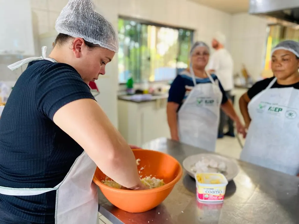 SENAR realiza treinamento para merendeiras escolares em Arapoti