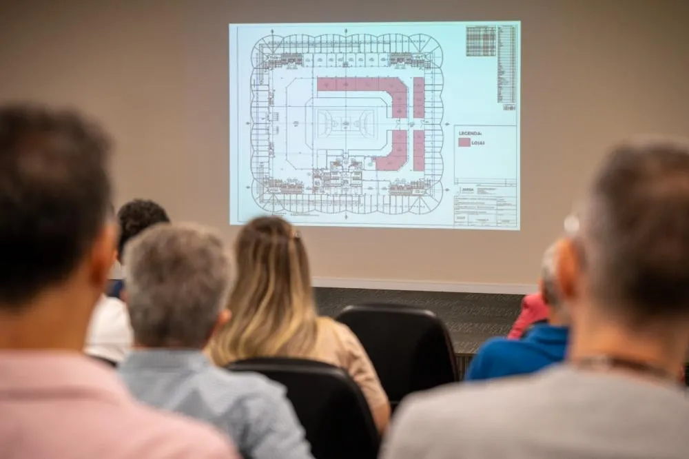 Itaipu promove reunião técnica para debater projetos da Arena Multiuso e Beira Foz