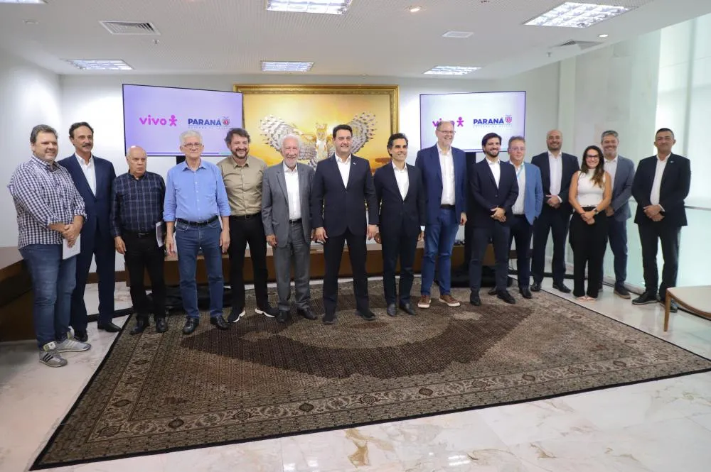 Governador recebe presidente da Vivo para debater ampliação da conectividade no Paraná