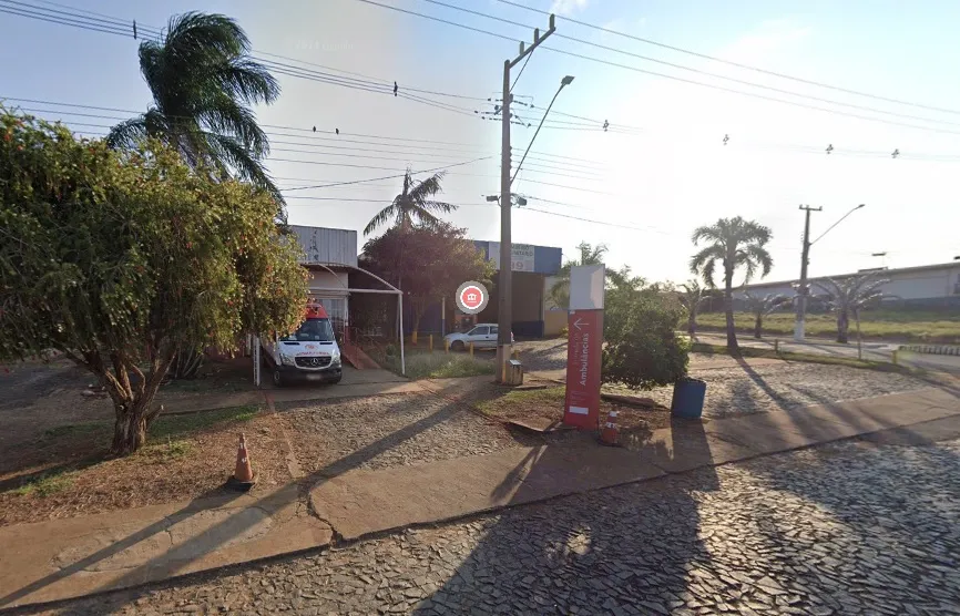 SAMU de Siqueira Campos recebe nova ambulância para atender a população