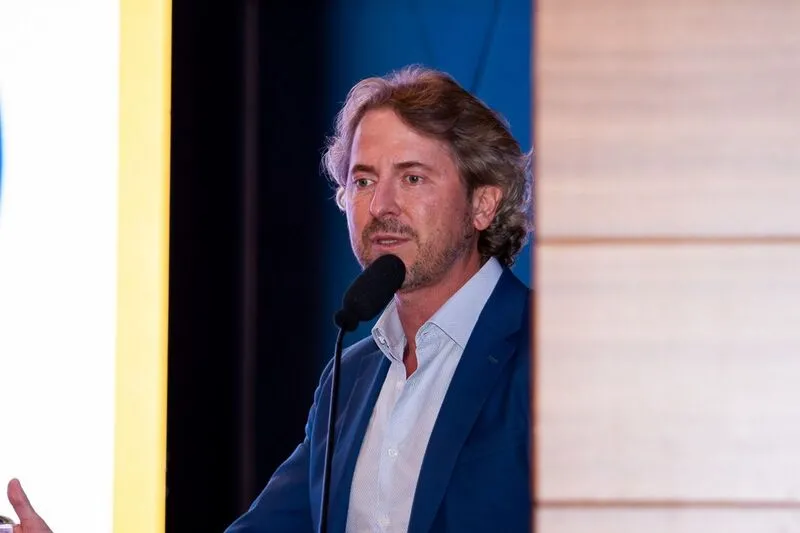 Zeca Dirceu anuncia R$ 1 milhão para hospital do Norte Pioneiro