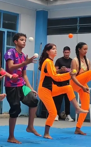 Projeto Circense leva alegria e diversão para crianças do Centro Social em Wenceslau Braz