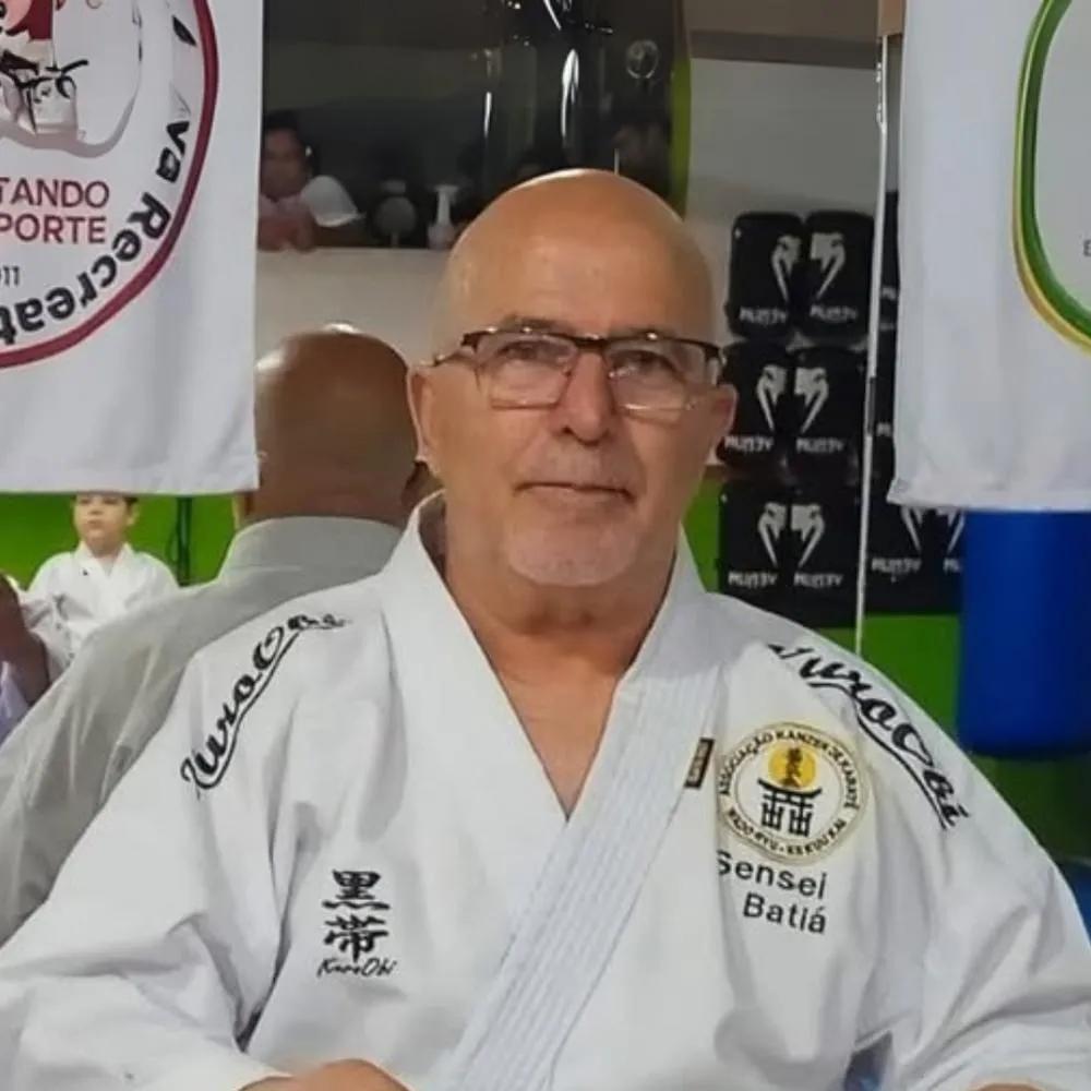 Sensei de Siqueira Campos é convocado como novo técnico da Seleção Paranaense de Karatê