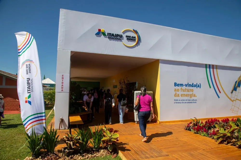 Itaipu leva ações do programa Itaipu Mais que Energia ao Show Rural