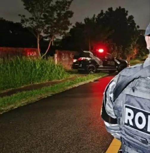 Suspeito morre após invadir casa e tentar violentar filha de policial militar