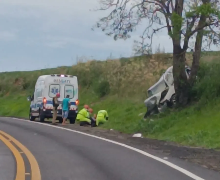 Acidente em Wenceslau Braz deixa casal e duas crianças feridos