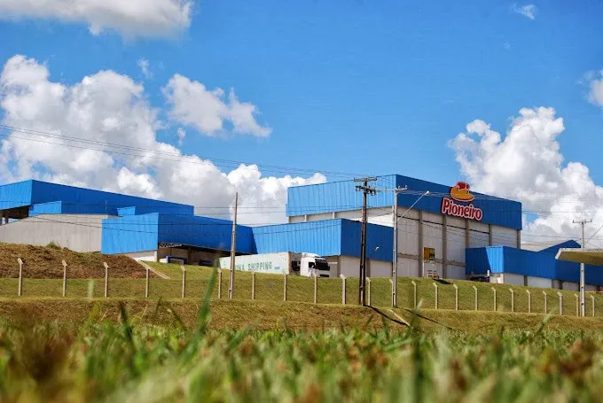 Frangos Pioneiro abre 500 vagas de emprego com salários de quase R$ 2 mil